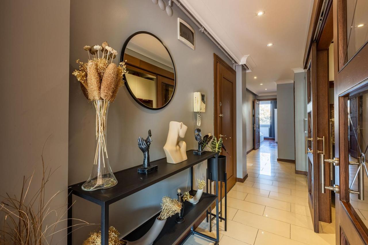 Apartament Outstanding Flat With Calming View Near Trendy Attractions In Nisantasi Istanbul